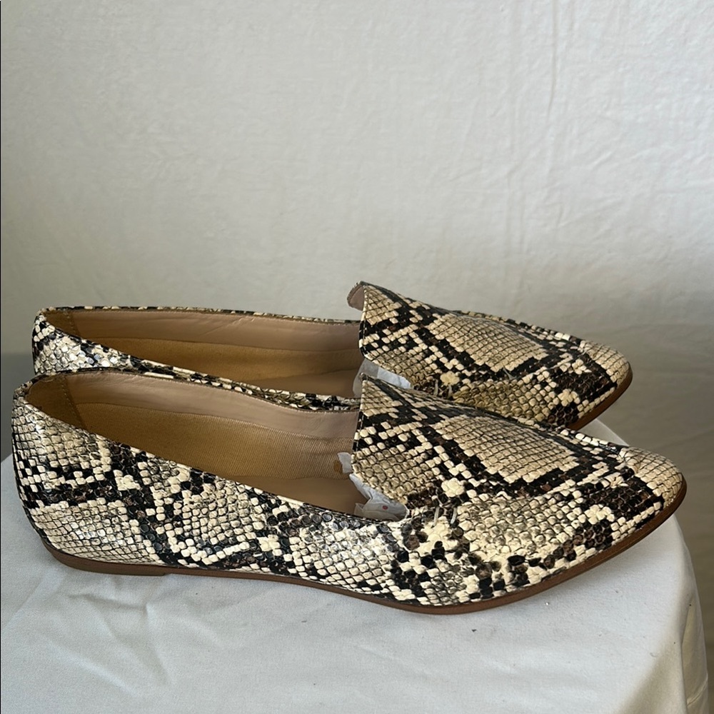 Aldo Cream and Black Loafers with Snake Print - Picture 3 of 8